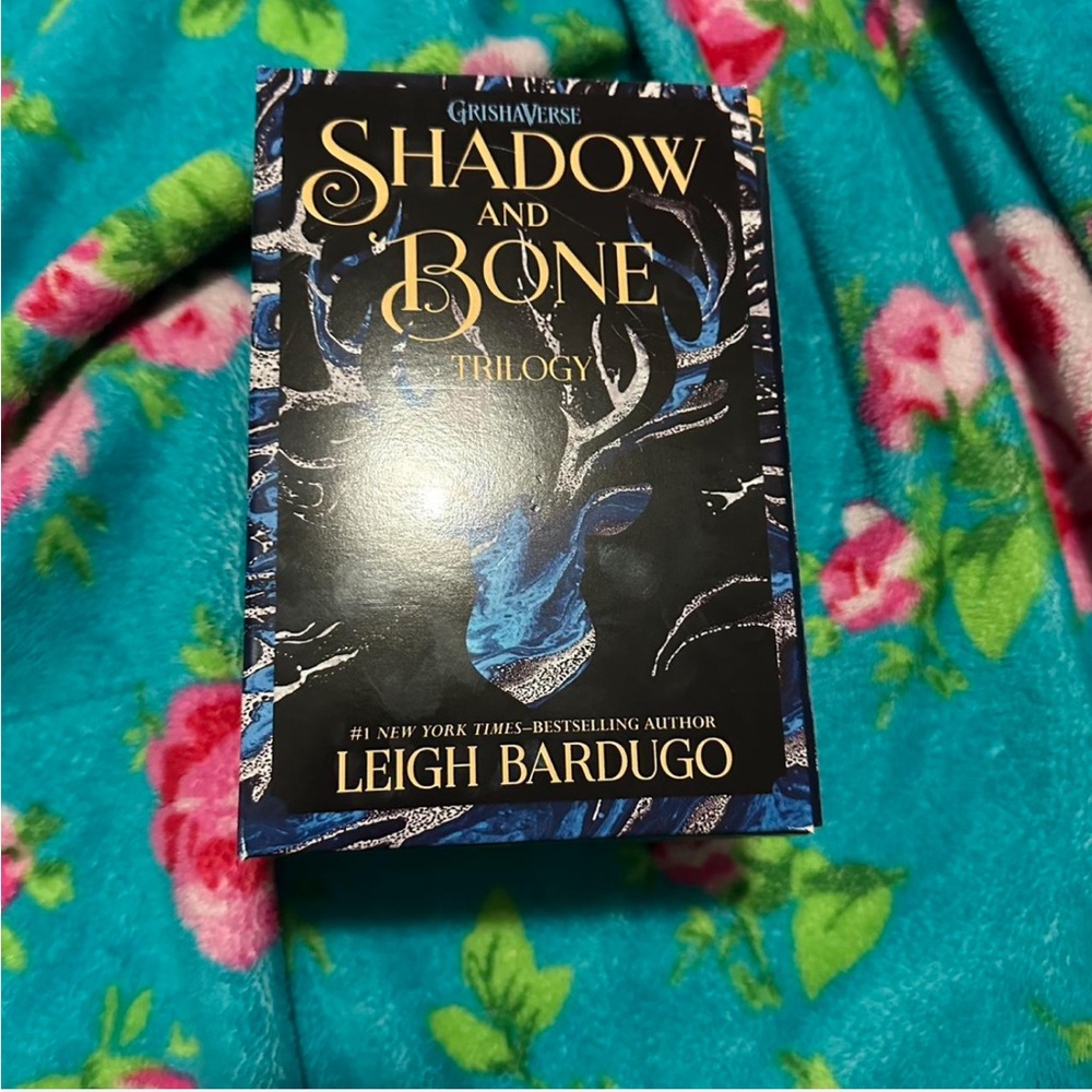 Shadow and Bone boxset